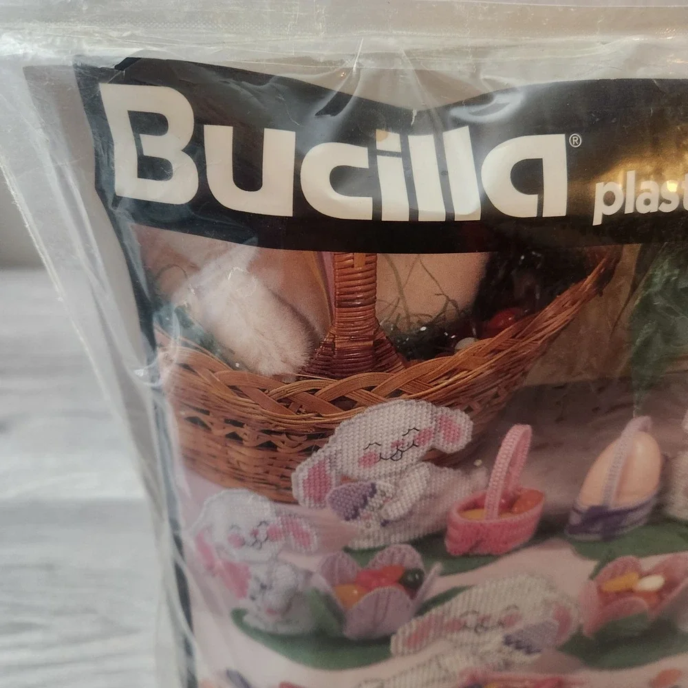 Vintage Bucilla 6179 Bunny Egg Cups Plastic Canvas Kit Year 1996 Easter Set of 5